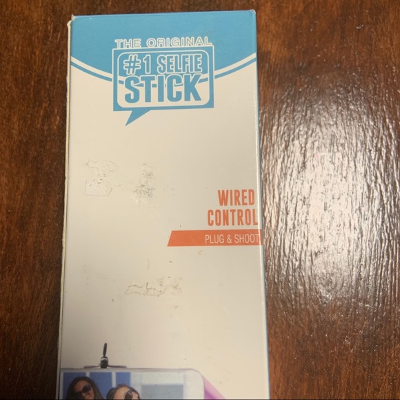 The Original #1 Selfie Stick Wire Control - Picture 4 of 6
